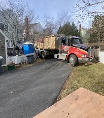 Best Construction Debris Removal  in Leavittsburg, OH